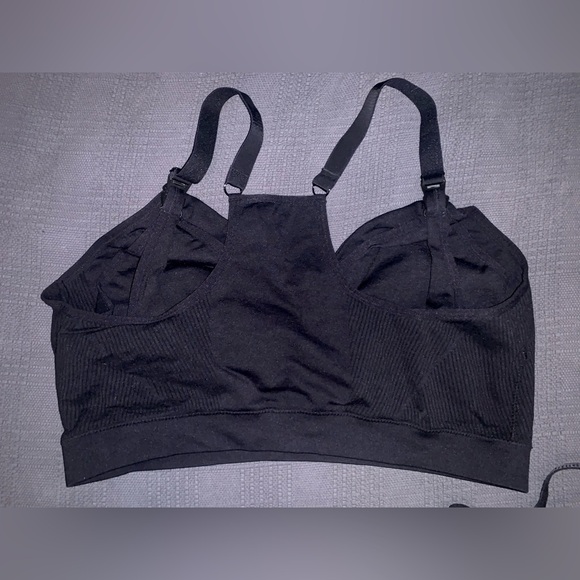 Kindred Bravely Hands Free Pumping/Nursing Bra Set of 3 - Picture 3 of 12